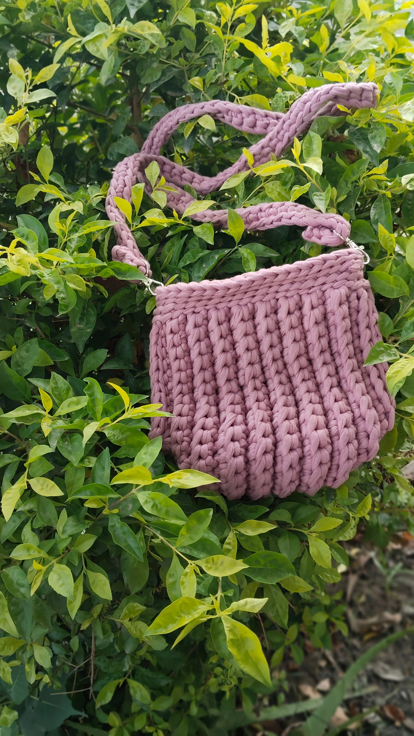 Seashell Sling Bag