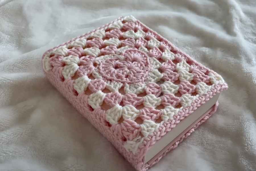 Sweetheart Granny Square Diary Cover