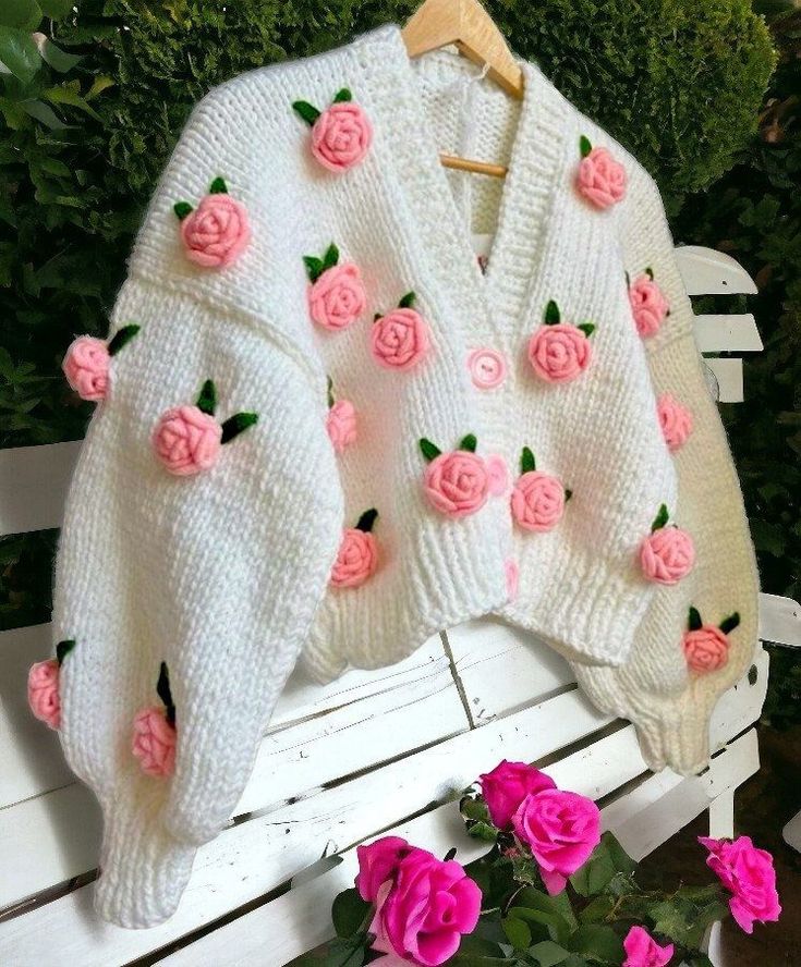 Rose Bloom Crochet Cardigan 🌸 – Divsfashionn